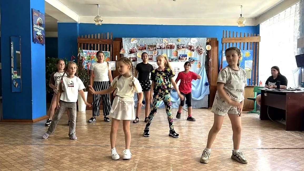 В пришкольном лагере с.Каменный Брод прошёл День творчества