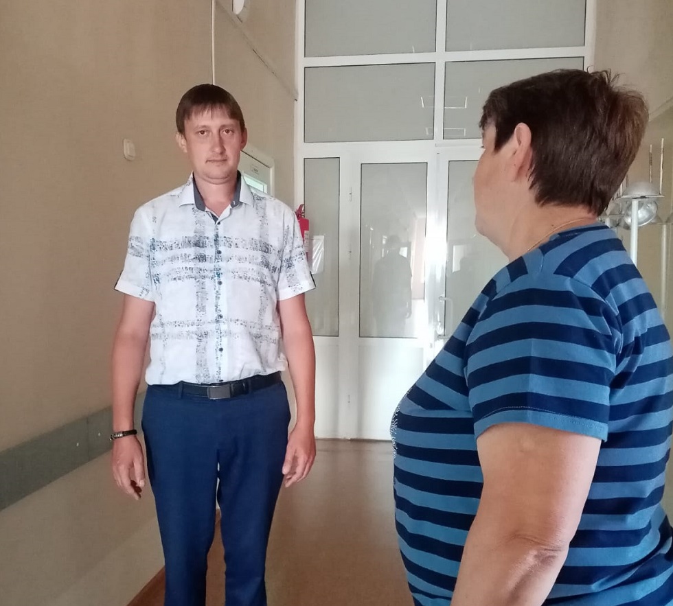 Депутат Собрания представителей Иссинского района Пензенской области Алексей Маркин проводит встречи с населением