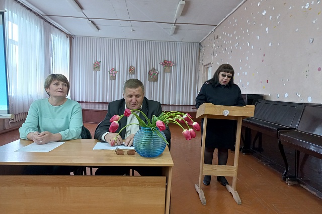 В общеобразовательных учреждениях Иссинского района проходят родительские собрания «Безопасное лето-2023» В общеобразовательных учреждениях Иссинского района проходят родительские собрания «Безопасное лето-2023»