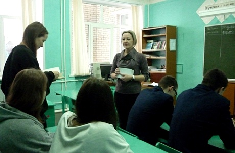 На базе МБОУ «Средняя школа с. Уварово» ко Дню родного языка для детей школьного возраста проведена акция «Как правильно по-русски?»