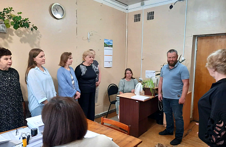 Председатель Собрания представителей Иссинского района провёл рабочую встречу с коллективом Финансового управления 