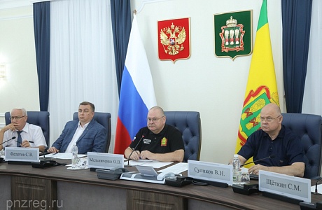Олег Мельниченко призвал представителей власти и бизнеса поддержать акцию «Собери ребенка в школу»