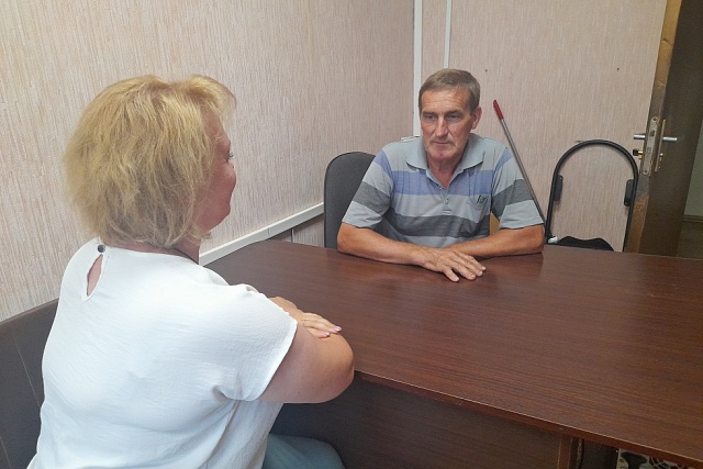 Депутат Собрания представителей Иссинского района Пензенской области Владимир Антонов провел прием граждан Депутат Собрания представителей Иссинского района Пензенской области Владимир Антонов провел прием граждан