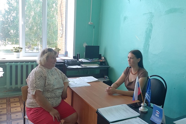 Депутат Собрания представителей Иссинского района Пензенской области Татьяна Сатыренко встретилась с населением