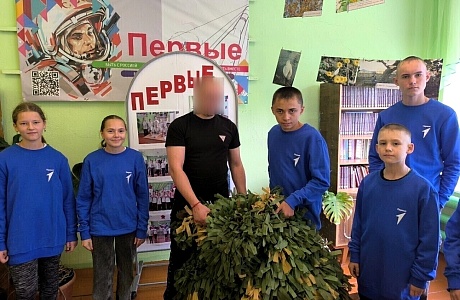 Первые школы села Дмитриевка передали маскировочные сети