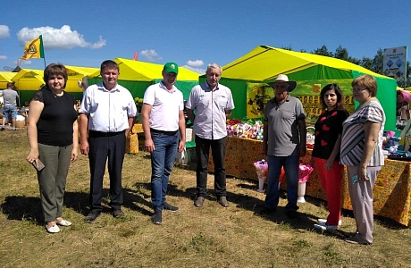 Делегация Иссинского района приняла участие в агротехнологической выставке «День поля»