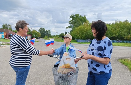 Душа России в символах её — акция в Булычевском ДК Душа России в символах её — акция в Булычевском ДК
