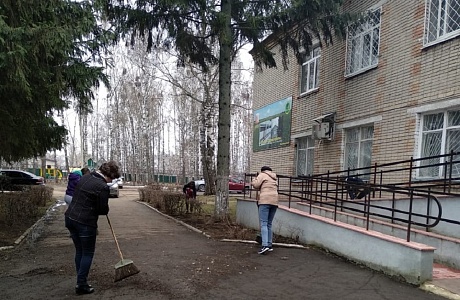 В Иссинском районе продолжаются мероприятия в рамках месячника по благоустройству
