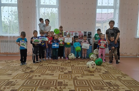 В преддверии Дня Победы в разновозрастной группе детского сада с. Булычёво прошла беседа на тему "День Победы" В преддверии Дня Победы в разновозрастной группе детского сада с. Булычёво прошла беседа на тему "День Победы"