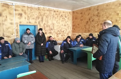Глава Иссинского района Николай Аргаткин встретился с трудовым коллективом ООО «Черкизово-Растениеводство»