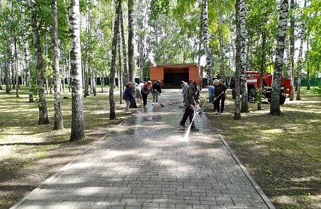В Иссинском районе состоялся региональный субботник по благоустройству и очистке