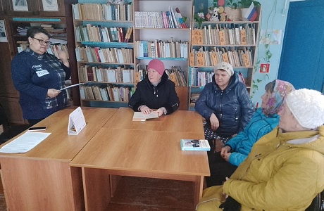 В библиотеке свх. Маяк проведена литературно-музыкальная композиция «Песни войны и Победы» В библиотеке свх. Маяк проведена литературно-музыкальная композиция «Песни войны и Победы»