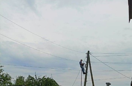 В Иссинском районе продолжаются работы по совершенствованию системы уличного освещения