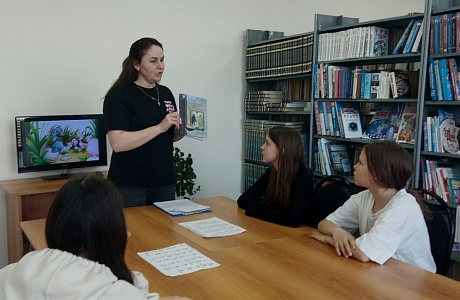 Познавательная экскурсия «Мы сегодня в книжный дом на экскурсию идём» прошла в библиотеке села Булычёво