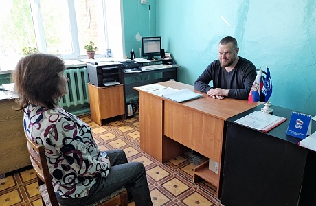 Депутат Собрания представителей Иссинского района Пензенской области Владимир Денисов провел прием населения