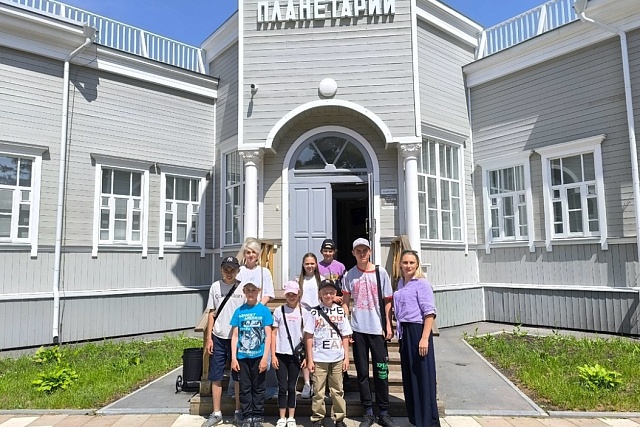 Учащиеся Дмитриевской школы Иссинского района посетили Пензенский планетарий Учащиеся Дмитриевской школы Иссинского района посетили Пензенский планетарий