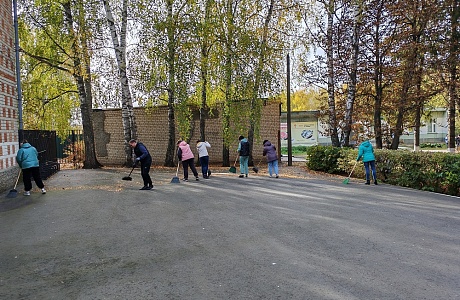Муниципальные служащие Иссинского района приняли участие в санитарной пятнице Муниципальные служащие Иссинского района приняли участие в санитарной пятнице