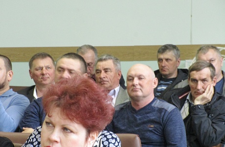 С иссинскими представителями бизнеса проведен семинар 
