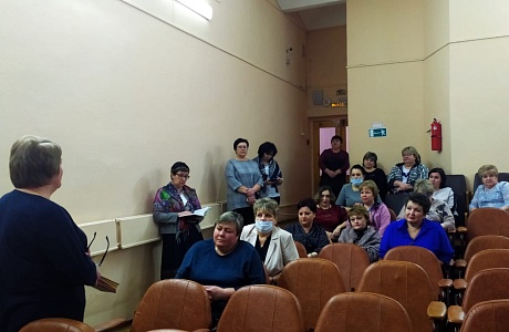 Депутат Собрания представителей Иссинского района Пензенской области Ольга Белорунова встретилась с трудовым коллективом Лицея р.п.Исса Депутат Собрания представителей Иссинского района Пензенской области Ольга Белорунова встретилась с трудовым коллективом Лицея р.п.Исса