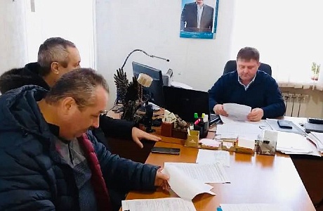 Административная комиссия  Иссинского района провела заседание