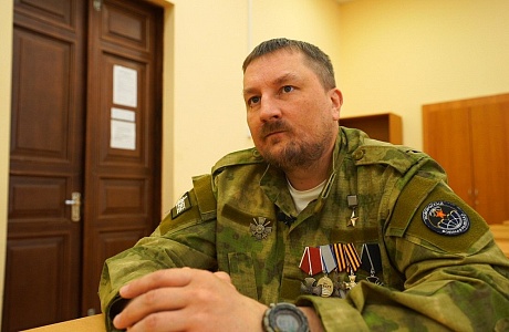 История нашего земляка, чей путь защитника Отечества начался с гуманитарной миссии на Донбассе в 2014 году История нашего земляка, чей путь защитника Отечества начался с гуманитарной миссии на Донбассе в 2014 году