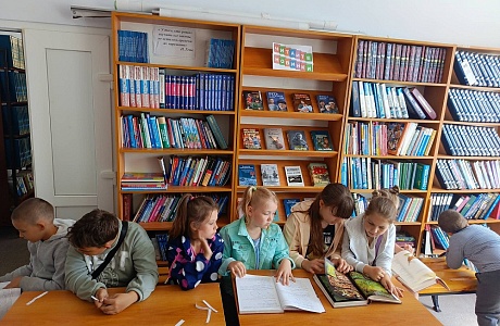 5 июня-Всемирный день охраны окружающей среды. 8 июня-Всемирный день океанов. 5 июня-Всемирный день охраны окружающей среды. 8 июня-Всемирный день океанов.