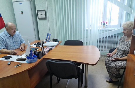 Депутат Собрания представителей Иссинского района Пензенской области Владимир Кузнецов провел прием граждан Депутат Собрания представителей Иссинского района Пензенской области Владимир Кузнецов провел прием граждан