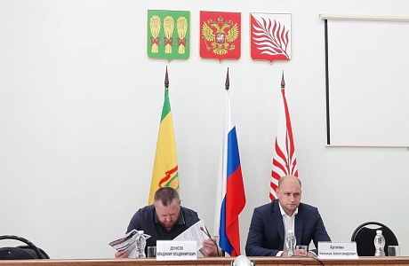 В Иссинском районе состоялась очередная сессия Собрания представителей