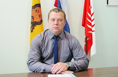 Поздравление главы Иссинского района Владимира Денисова с профессиональным праздником - Днем пожарной охраны