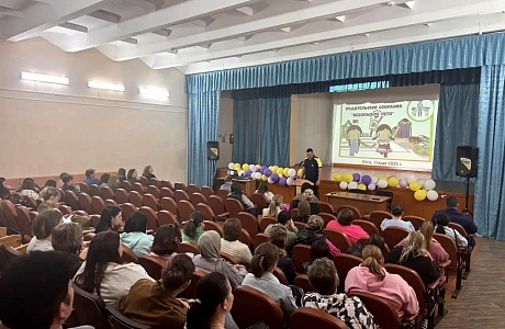 Госавтоинспекция Лунинского района проводит профилактические беседы с родителями по безопасности дорожного движения