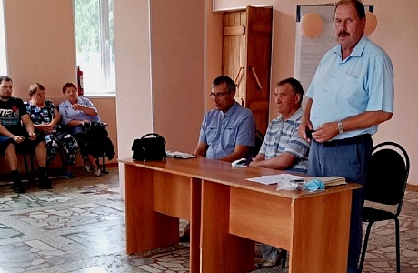 В Иссинском районе проходят встречи с трудовыми коллективами и населением