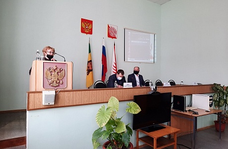 В Иссинском районе прошла очередная сессия Собрания представителей