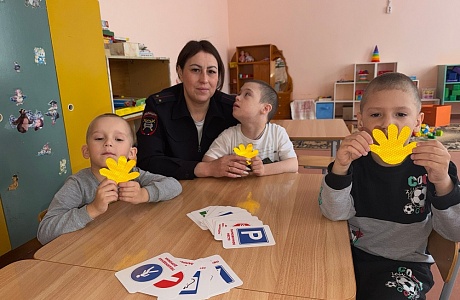 «Засветись на дороге!»: в Иссинском районе прошёл урок безопасности для 	дошкольников