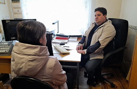 Член партии «Единая Россия» Александр Елисеев провел прием населения