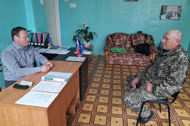 Депутат Собрания представителей Иссинского района Пензенской области Дамир Хайров провел прием населения Депутат Собрания представителей Иссинского района Пензенской области Дамир Хайров провел прием населения