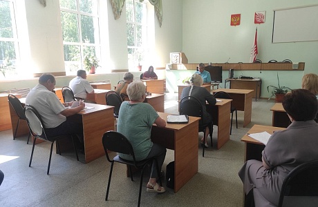 В Иссинском районе состоялось плановое заседание комиссии по подготовке жилищно-коммунального хозяйства