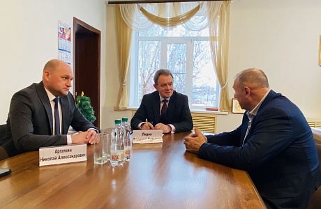 Валерий Лидин принял в работу обращения жителей Иссинского района