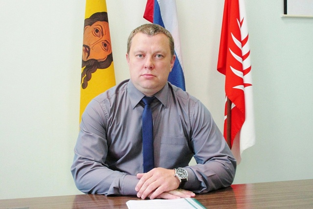 Глава района поздравил иссинских женщин с Международным женским днем