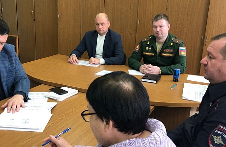 Заседание районной призывной комиссии в Иссинском районе