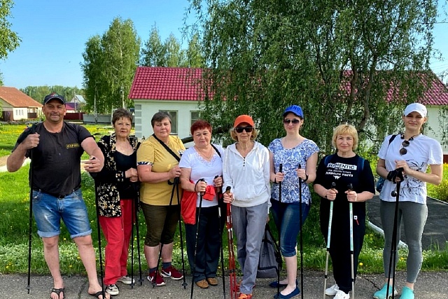 В Иссинском районе состоялся районный фестиваль скандинавской ходьбы В Иссинском районе состоялся районный фестиваль скандинавской ходьбы