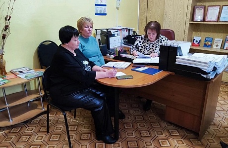 Заседание межведомственного консилиума специалистов в Управлении социальной защиты населения Иссинского района