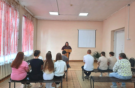 В Иссинском районе состоялся круглый стол с молодёжным активом