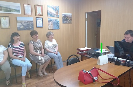 Депутат Собрания представителей Иссинского района Пензенской области Рушан Булатов встретился с населением 