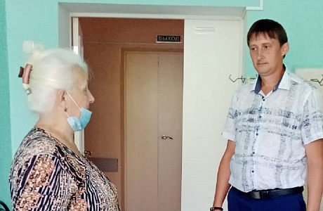 Депутат Собрания представителей Иссинского района Пензенской области Алексей Маркин проводит встречи с населением