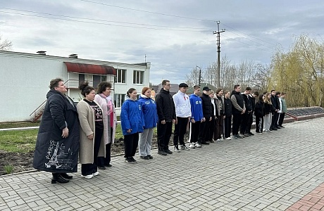 День памяти жертв геноцида советского народа в годы Великой Отечественной войны - митинг в рабочем поселке Исса 