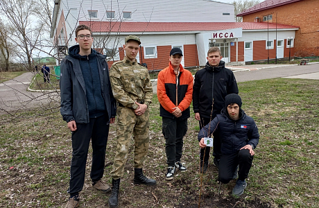 В Иссинском районе прошла Международная акция «Сад памяти» В Иссинском районе прошла Международная акция «Сад памяти»