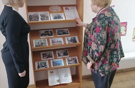 В Центральной районной библиотеке р.п. Исса оформлена фотогалерея «Сам себе библиотекарь» В Центральной районной библиотеке р.п. Исса оформлена фотогалерея «Сам себе библиотекарь»