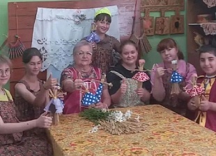 Танец соломенных кукол Танец соломенных кукол