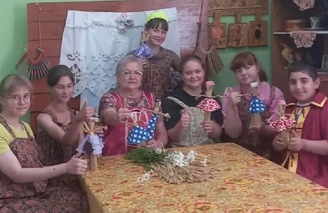Танец соломенных кукол Танец соломенных кукол