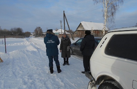 В Иссинском районе проводятся профилактические рейды по частному жилому сектору населенных пунктов в целях обеспечения безопасной жизнедеятельности населения и подготовке в  вопросах безопасности